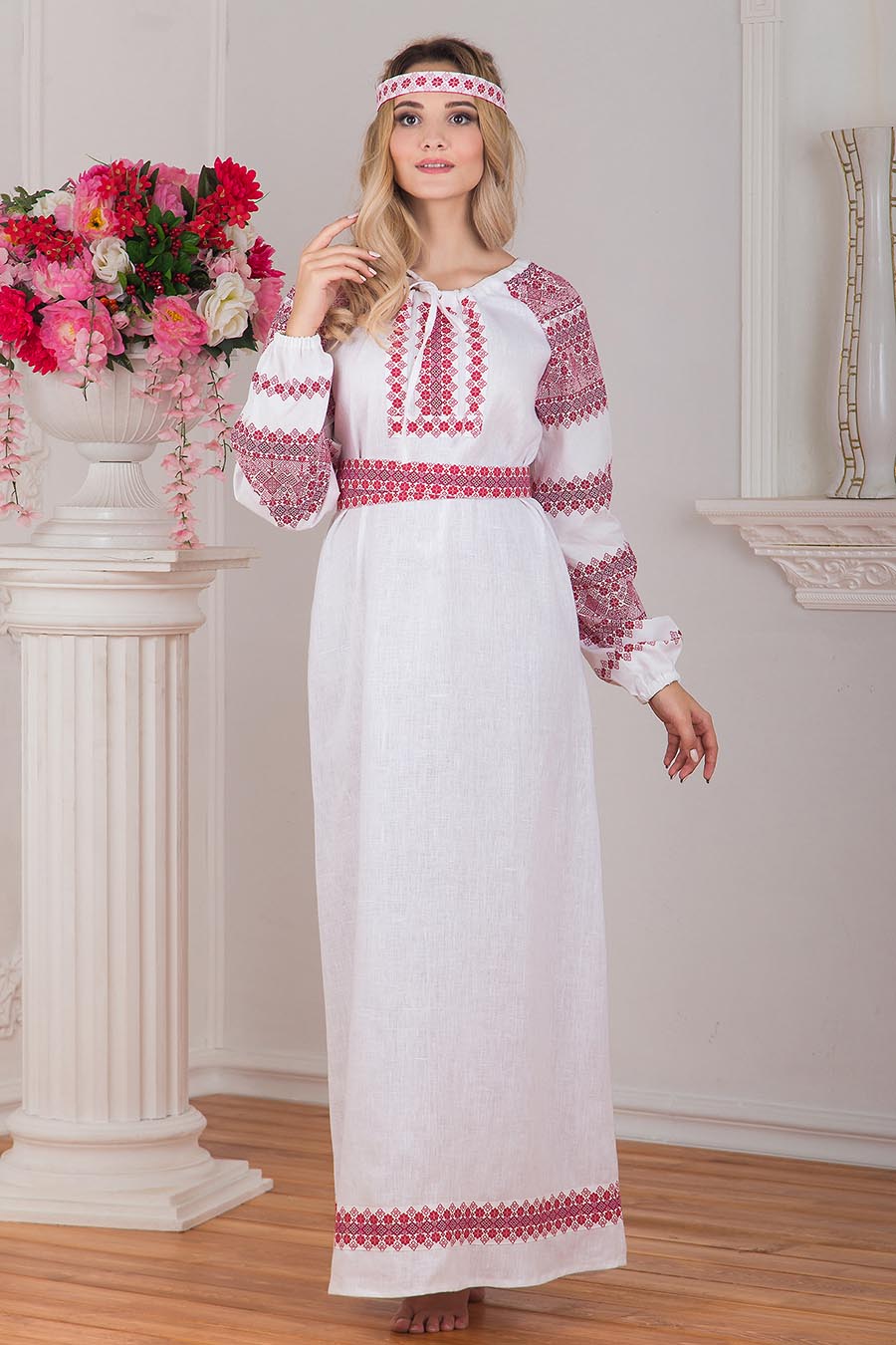 A playful frame from Women in Slavic costumes — online in Milan