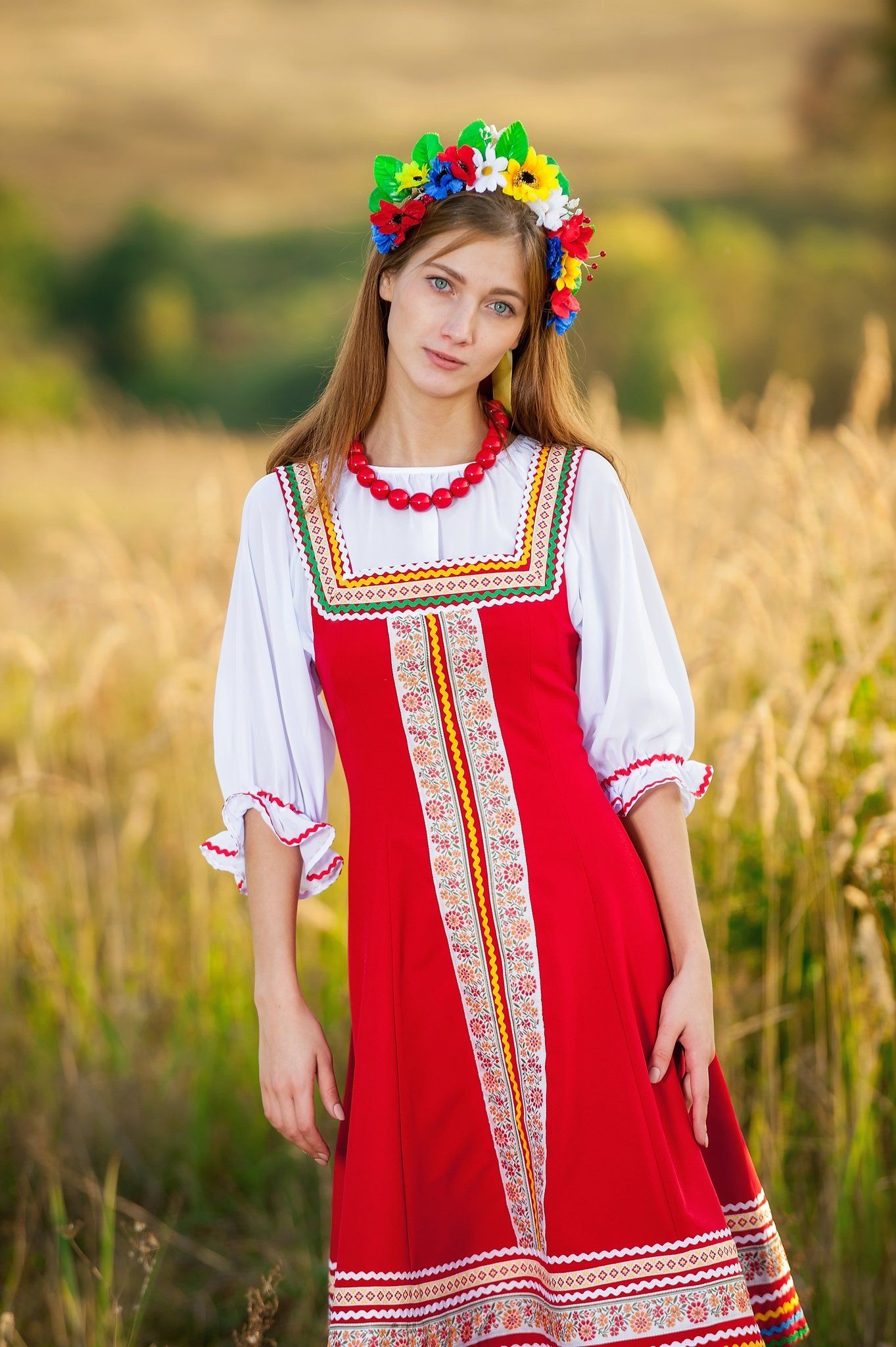 Women in Slavic costumes in Milan — step in, relax, and chat live
