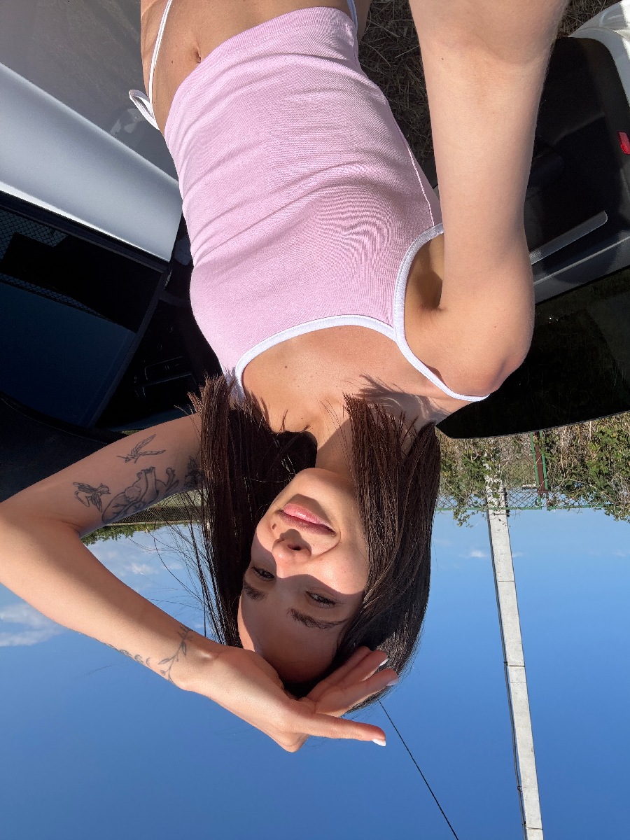 Sexy model Tina in Milan